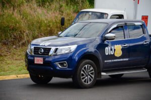 Sale a revisar daños en su carro y lo asesinan a balazos en León XIII