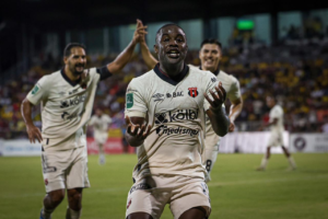 Joel Campbell explota contra Raúl Pinto: “Ahora quieren hacer campaña con mi nombre”