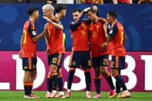 España recupera la sonrisa al golear 4-0 a Arabia Saudita en el Mundial
