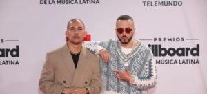 Yandel sorprende a ciudadano en Escazú con un gesto solidario previo a su concierto.