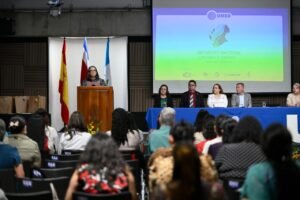 ICT y UNED impulsan el liderazgo de las mujeresen las comunidades turísticas del país