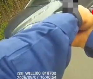 Policía Municipal de Escazú captura a dos hombres por amenazar a empleados de taller mecánico