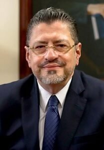 Sala IV da tres días a Rodrigo Chaves para explicar atraso en nombramiento de Rocío Alfaro en la CCSS